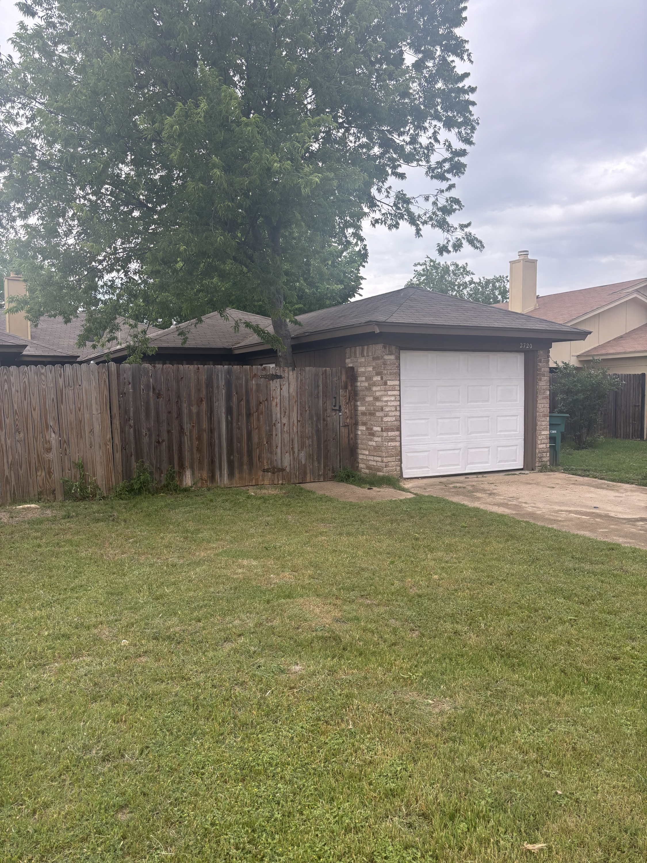 2720 Countryside Lane - 1